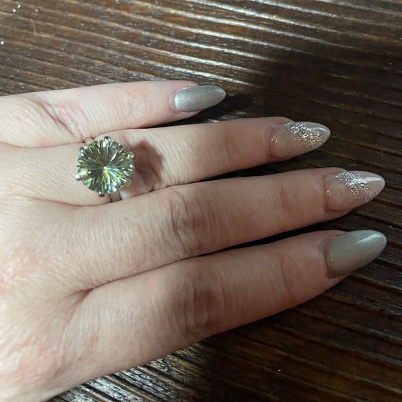 5.70 ctw Montezuma Prasiolite Concave Cut Ring - Picture 7 of 7